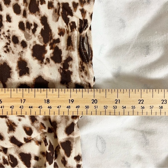 H by Halston Animal Print V-Neck Blouse – Brown & Cream, Collared, Size Medium - Picture 13 of 13